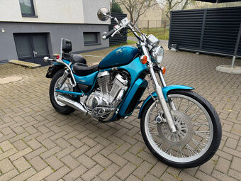 Suzuki VS 600 GL Intruder - 2