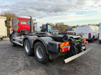 Iveco TRAKKER 6x4 E6 NOSIČ KONTEJNERŮ - 2