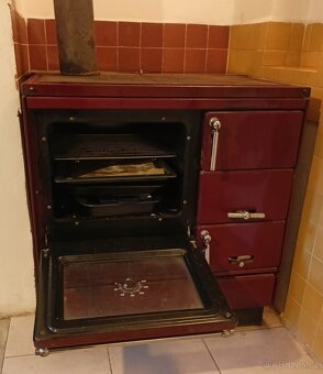 Kuchyňský sporák na dřevo - 2