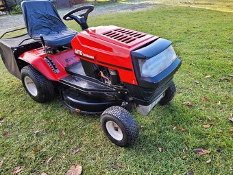 Zahradní traktůrek - 2