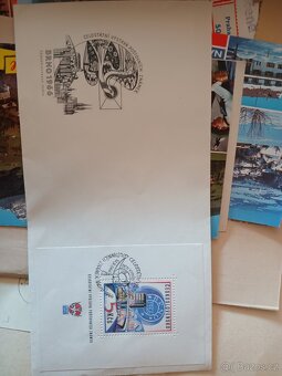 Různé dokumenty, známky, pohlednice. - 2