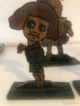 stare rucne malovane drevene figurky - 2