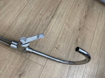 Kuchyňská dřezová baterie - 2