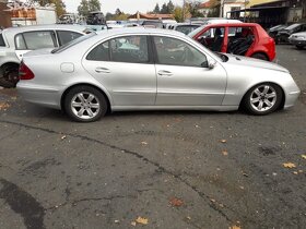 Mercedes Benz E - 2