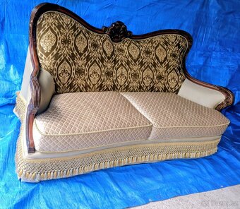 Zámecká pohovka - 2