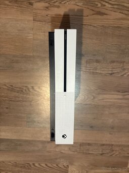 Prodám Xbox one s1 terabajt - 2