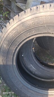 Pneu 215/70 r15c zimní - 2