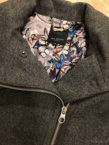 Vlněný zimní dámský kabát Ted Baker - 2