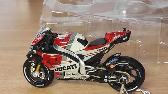 Dobrý den prodám, překrásnou sbírku šesti motorek, - 2