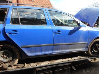 nd škoda octavia 2 1.6mpi červená modrá zelená9598 9572 - 2