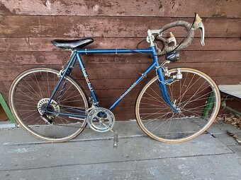 Cyklistické kolo Favorit - 2