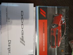 Dodge charger scat pack 6,4 r.v 19 výměna možná - 2