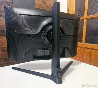 Herní monitor 27" 240Hz - 2