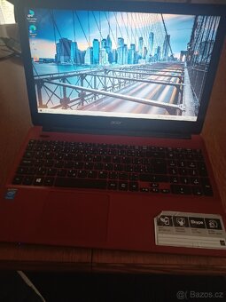 Prodám notebook Acer - 2
