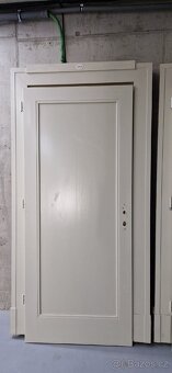 Prodám dřevěné dveře se zárubněmi atypy - 2