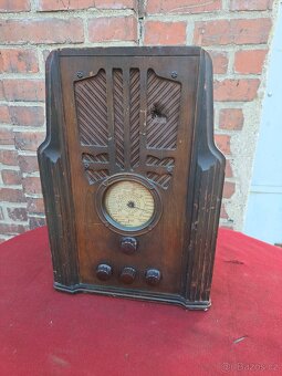Velmi zajímavé star. rádio.. - 2