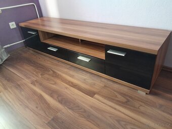 Komoda/TV stolek - 2