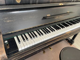 Pianino PETROF - 2