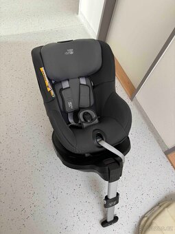 Prodám autosedačku Britax Römer Dualfix + novou výstelku - 2