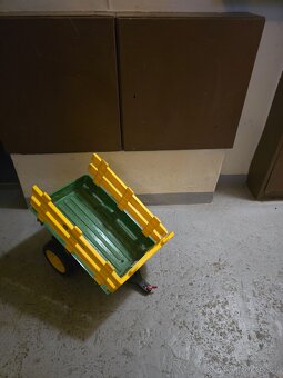Dětský traktor Peg Perego John Deere Ground Force s přívesem - 2