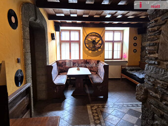 Prodej, restaurace, zahrada, garáž, nám. J.V. Kamarýta, Vele - 2