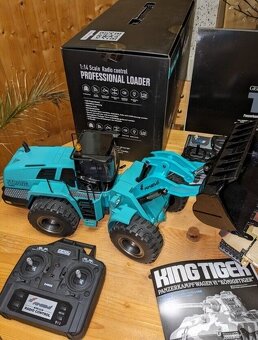 modelářství 3 tanky Tamiya + kolový nakladač Amewi, použité - 2