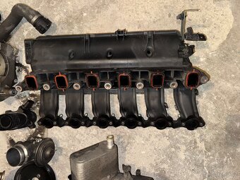 Díly z motoru M57 160kw eu3 z BMW X5 E53 - 2