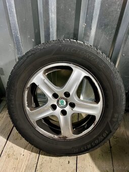 Alu kola Škoda 6Jx15 ET38, letní pneu 195/65 R15 - 2