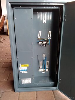 Elektroměrový rozvaděč na zeď - 2