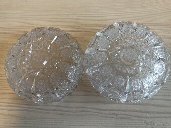 Broušené sklo miska - 2