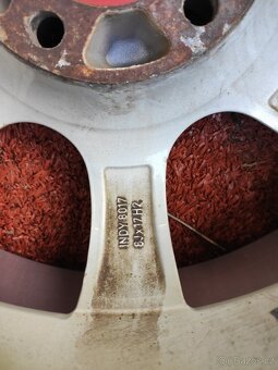 ALU kola Honda R17 - 2