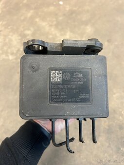 Řídící jednotka ABS Škoda,VW - 2