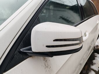 Mercedes-benz E w212 zrcátko - 2