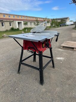 Pila Hecht 8254 - 2