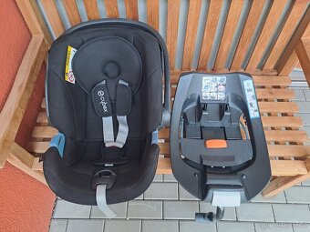 Cybex Aton + základna ISOfix - 2