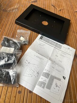 Držák na tablet / reklamní pouzdro ocelové MC-610, nové - 2