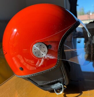 Vespa helma - 2
