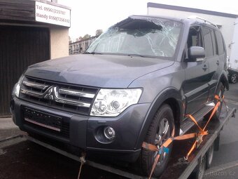 Mitsubishi Pajero 4 - náhradní díly - 2
