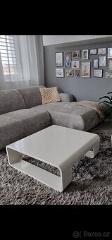 Designový konferenční stolek bílý lesk - 2