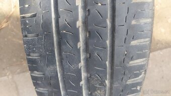 215/65/15 C - 2