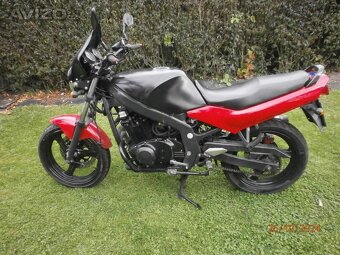 Suzuki GS 500E - 2