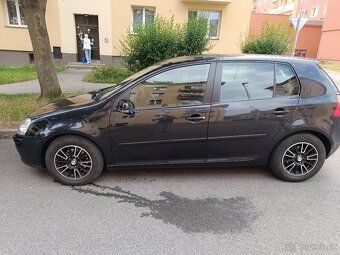 Volkswagen Golf 5 1.4 59 kW benzín - 2