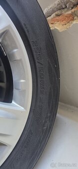 Kola Mercedes-Benz - 2