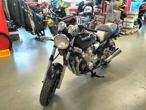 Yamaha XJR 1300 - 2