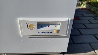Pultový mrazák ELECTROLUX ECM 2255 - 2
