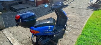 Honda SCV 100 Lead - 2