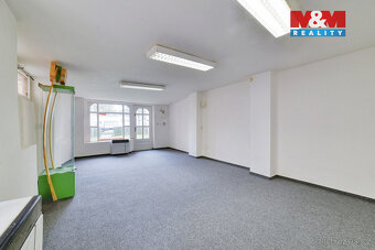 Pronájem obchodu 35 m² v Mariánských Lázních, Hlavní třída - 2
