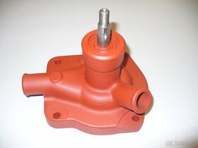 Vodní čerpadlo na Zetor 25 nové - 2