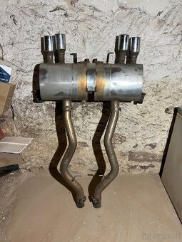 BMW M3 E92 kompletni vyfuk + Milltek - 2