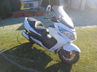 Suzuki Burgman 400-r.v.2016 - 2